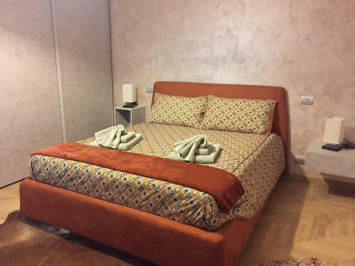 Via Roma 12 Verona Hotel