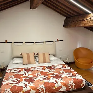 https://chez-madame.emilia-romagnahotels.net