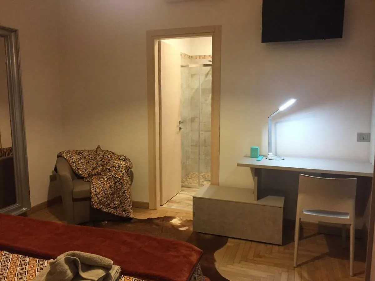 Via Roma 12 Verona Guest house