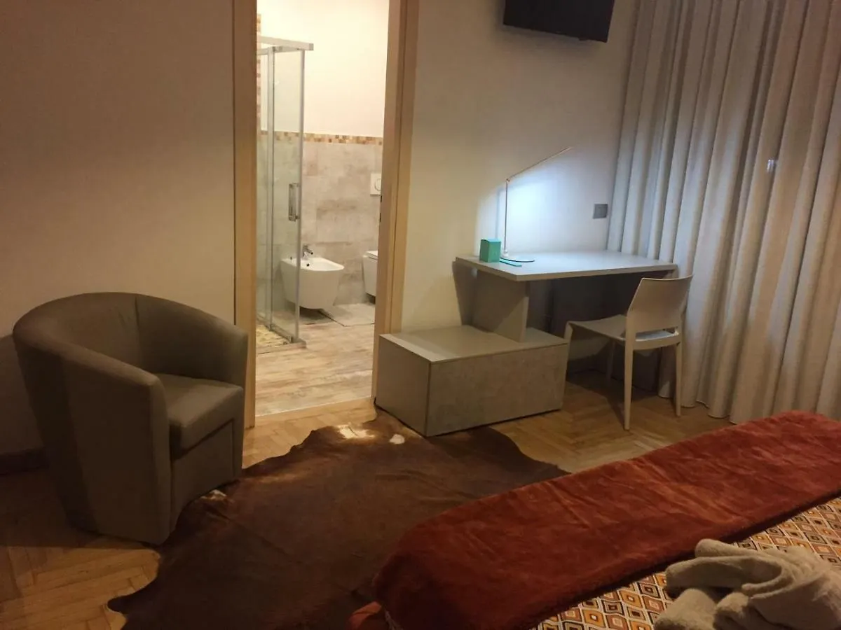 Via Roma 12 Verona Guest house