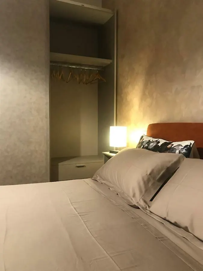 Via Roma 12 Verona Guest house
